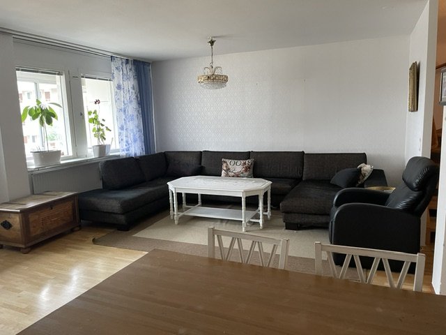 Lägenhet, 5 rooms, 115 sqm, Sollentuna – bild 3