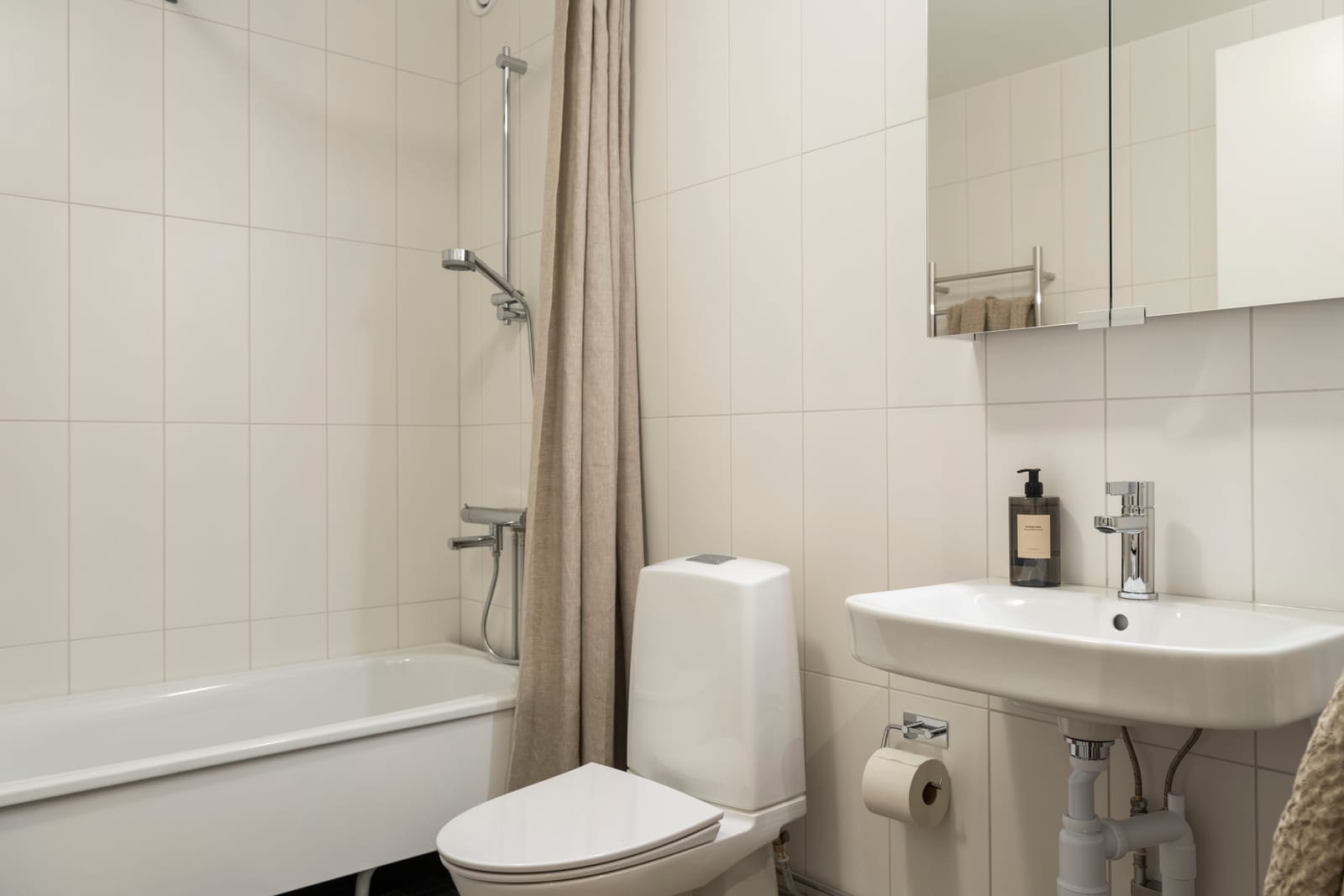 2 rok · 49 m² i Järfälla – bild 3
