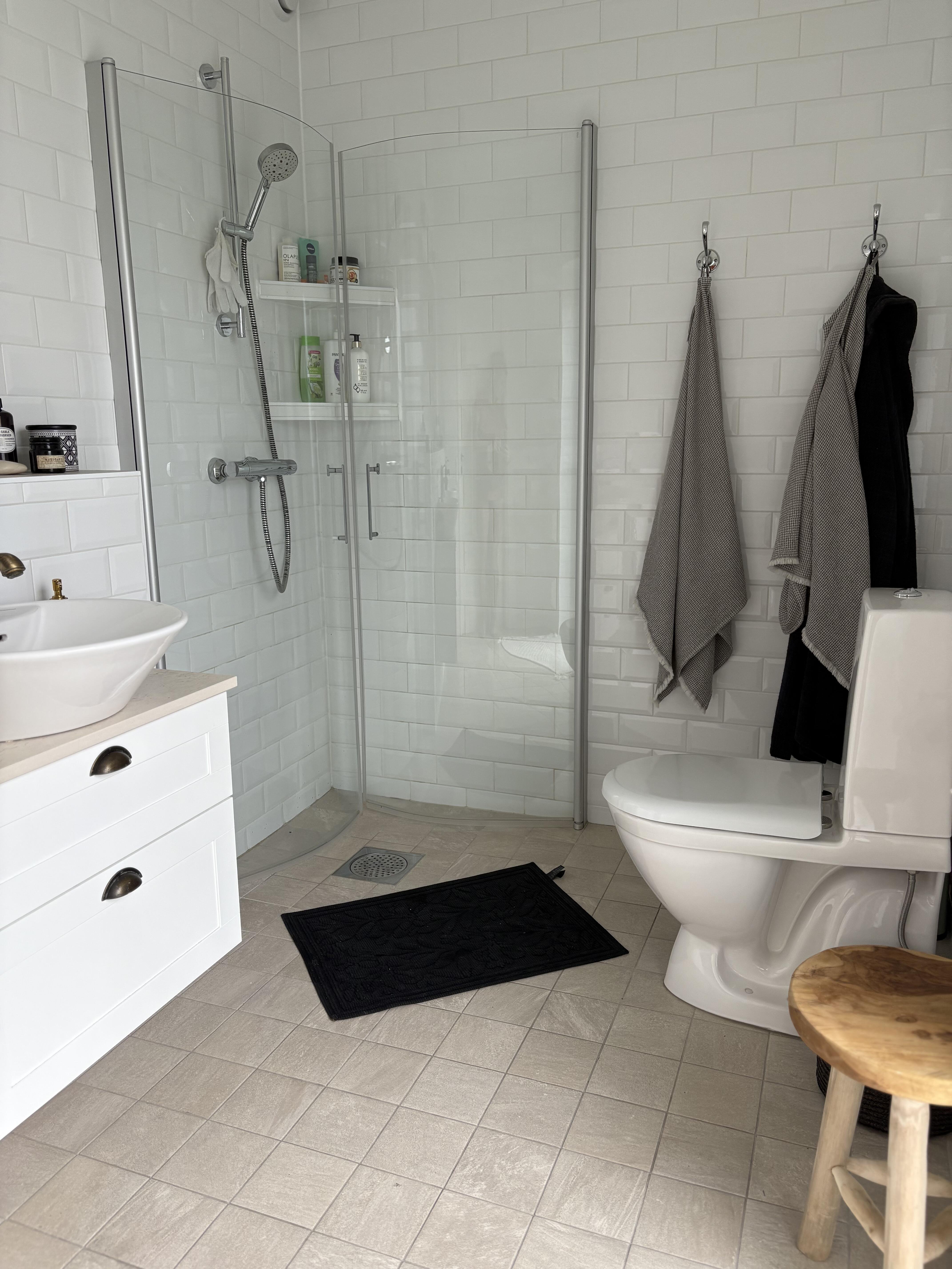 Villa/Hus, 7 rooms, 191 sqm, Handen – bild 3