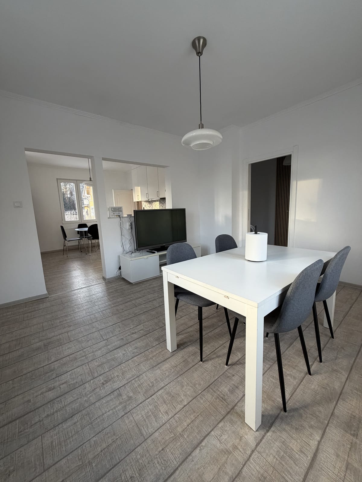 8 rok · 154 m² i Åshammar – bild 7