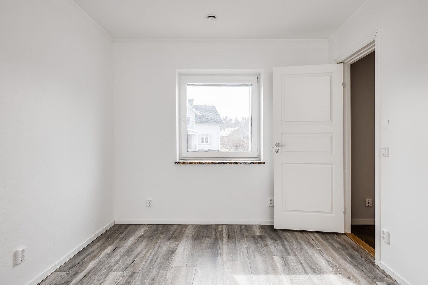 5 rok · 320 m² i Tibro – bild 3
