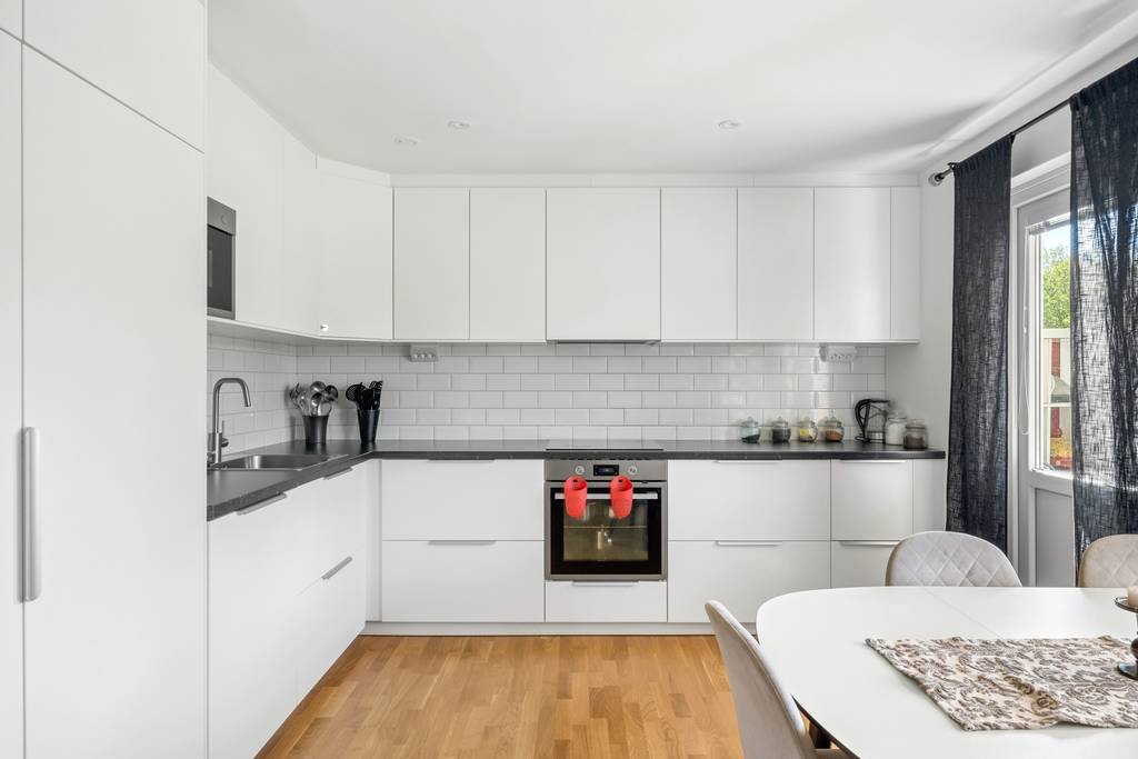Radhus, 5 rooms, 160 sqm, Norsborg