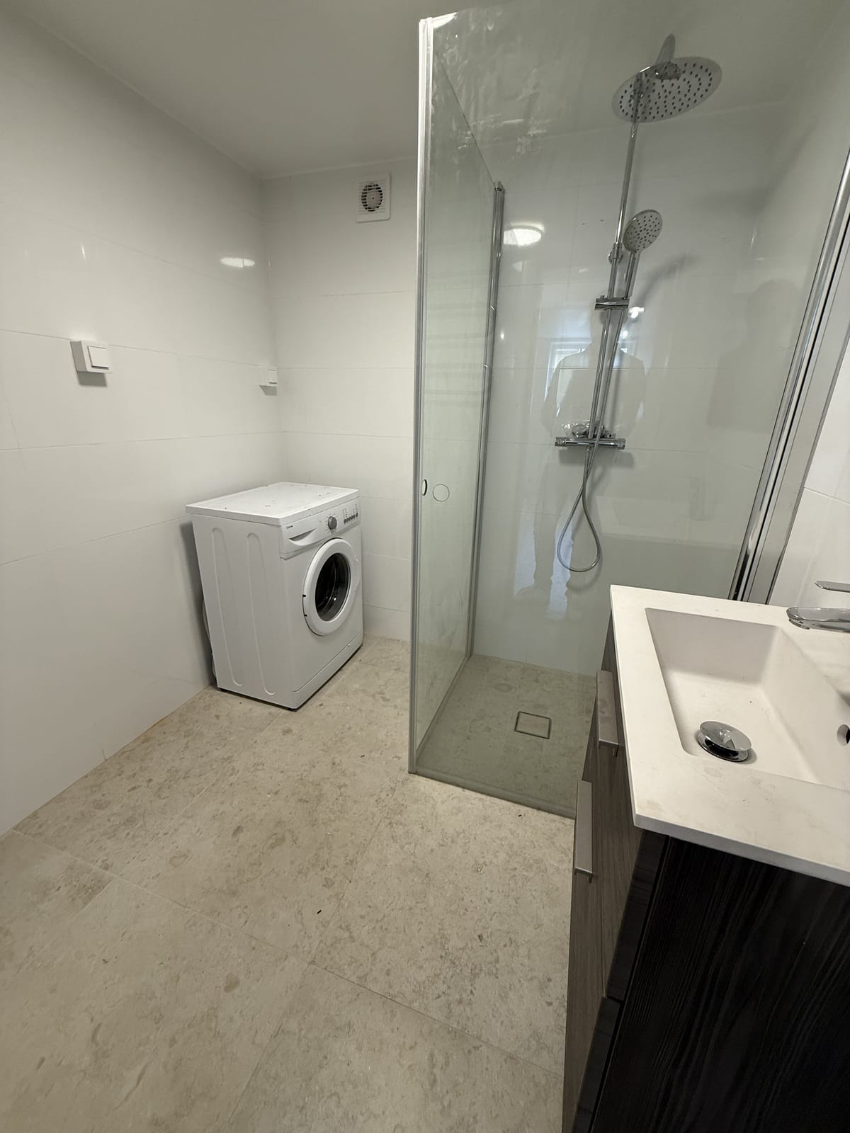1 rok · 27 m² i Södertälje – bild 4