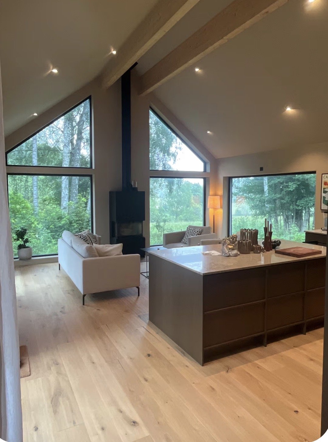 8 rok · 211 m² i Lerum – bild 2