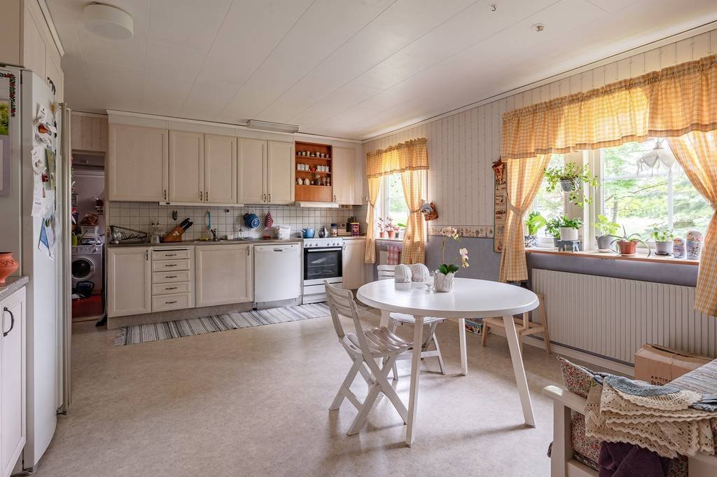 5 rok · 171 m² i Lingbo – bild 3