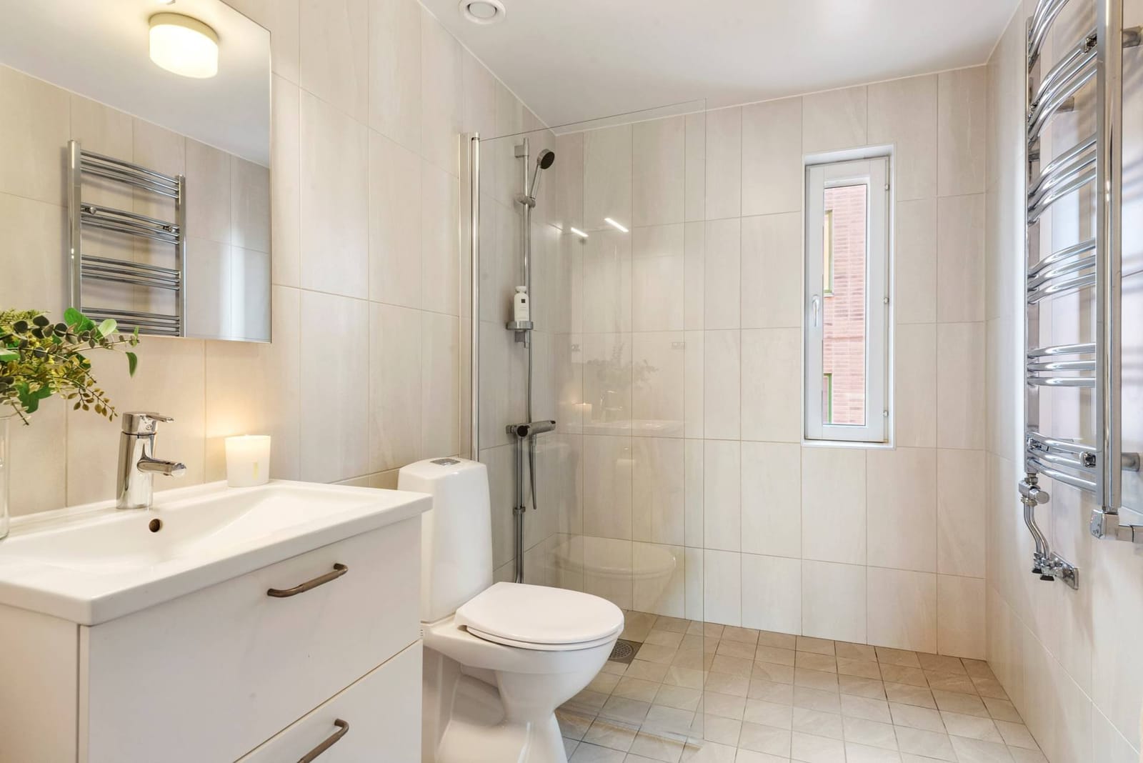 5 rok · 105 m² i Täby – bild 8