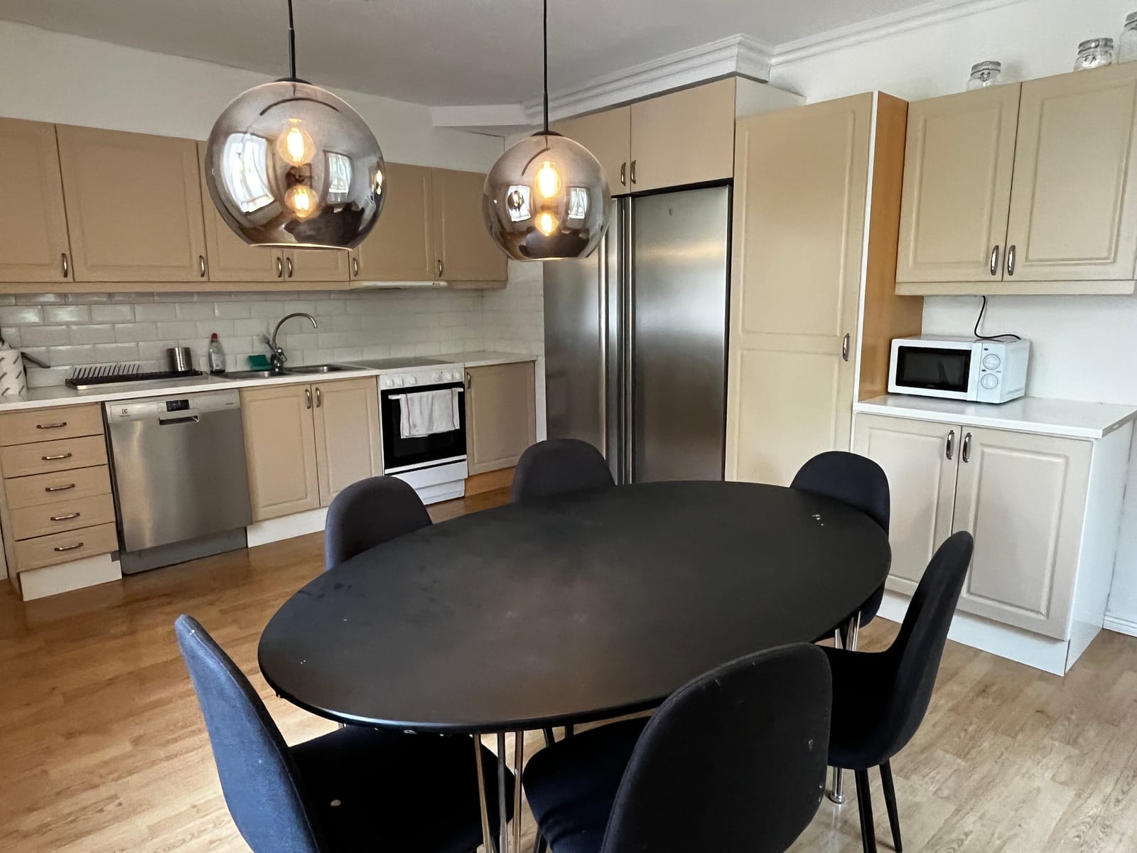 Lägenhet, 4 rooms, 90 sqm, Västerås
