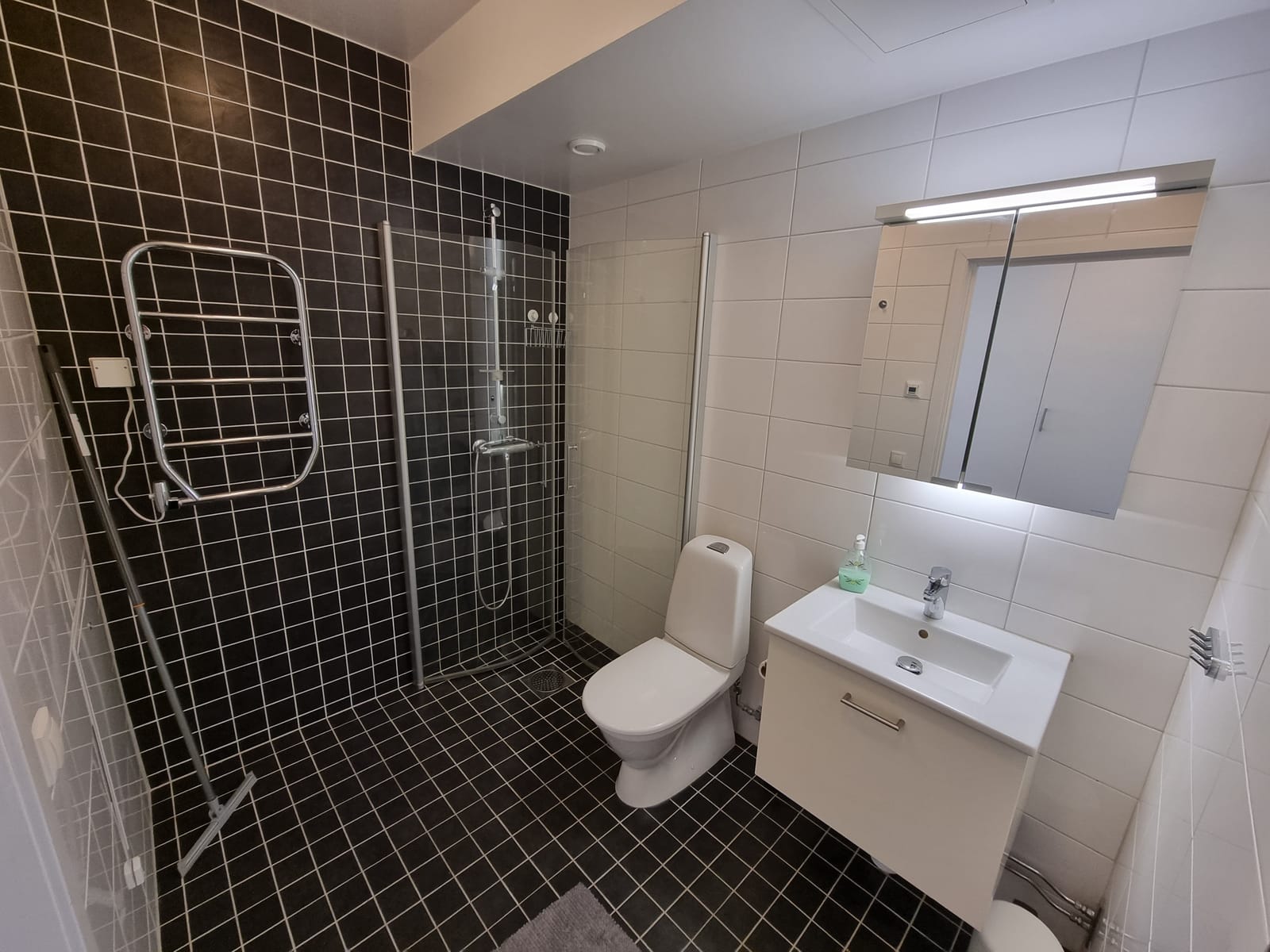 1 rok · 35 m² i Örebro – bild 4