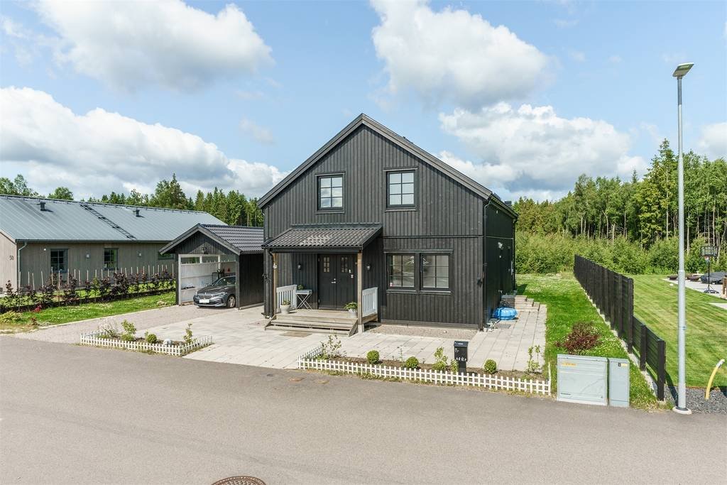 6 rok · 175 m² i Älmhult – bild 2