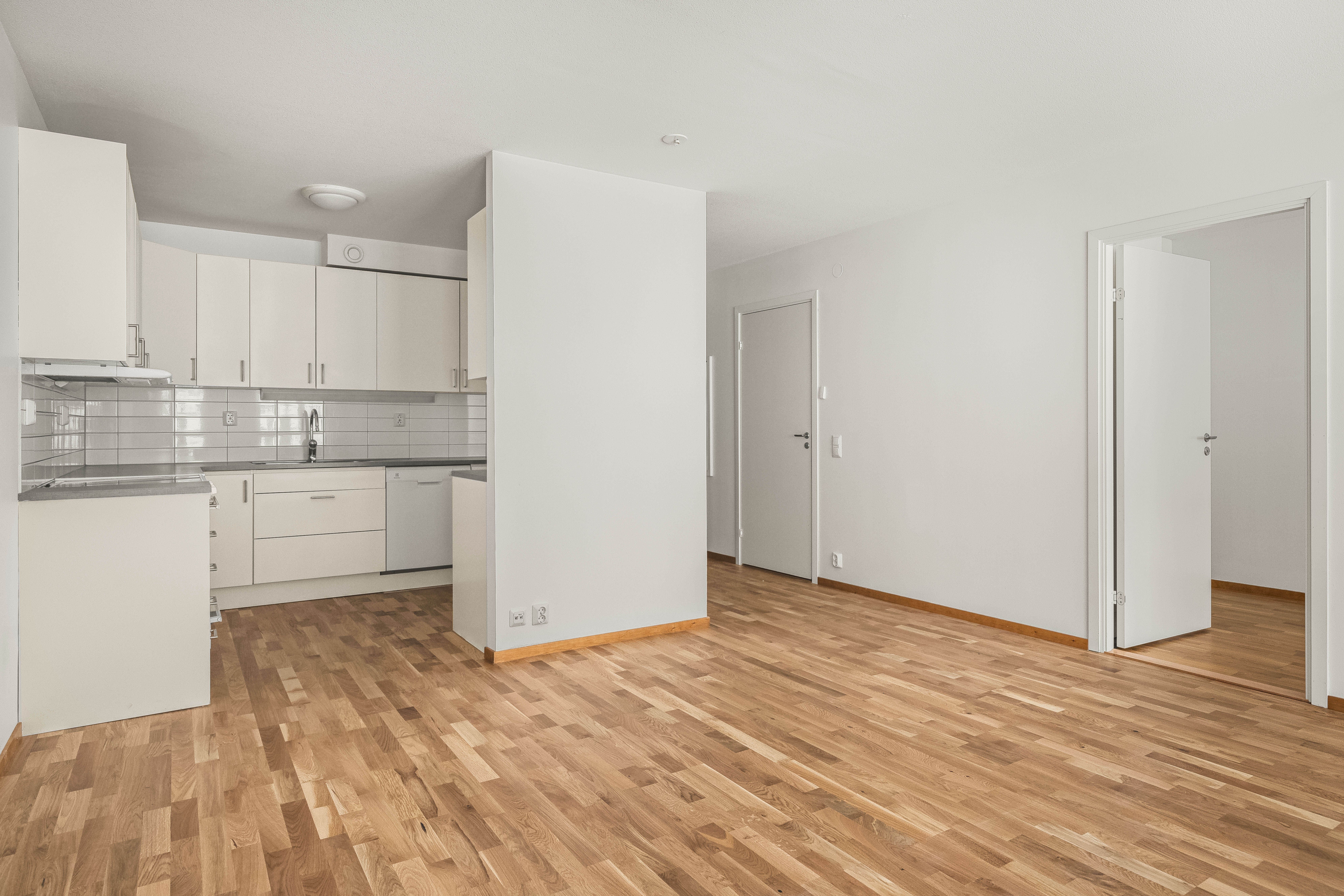 Lägenhet, 3 rooms, 56 sqm, Tumba – bild 3