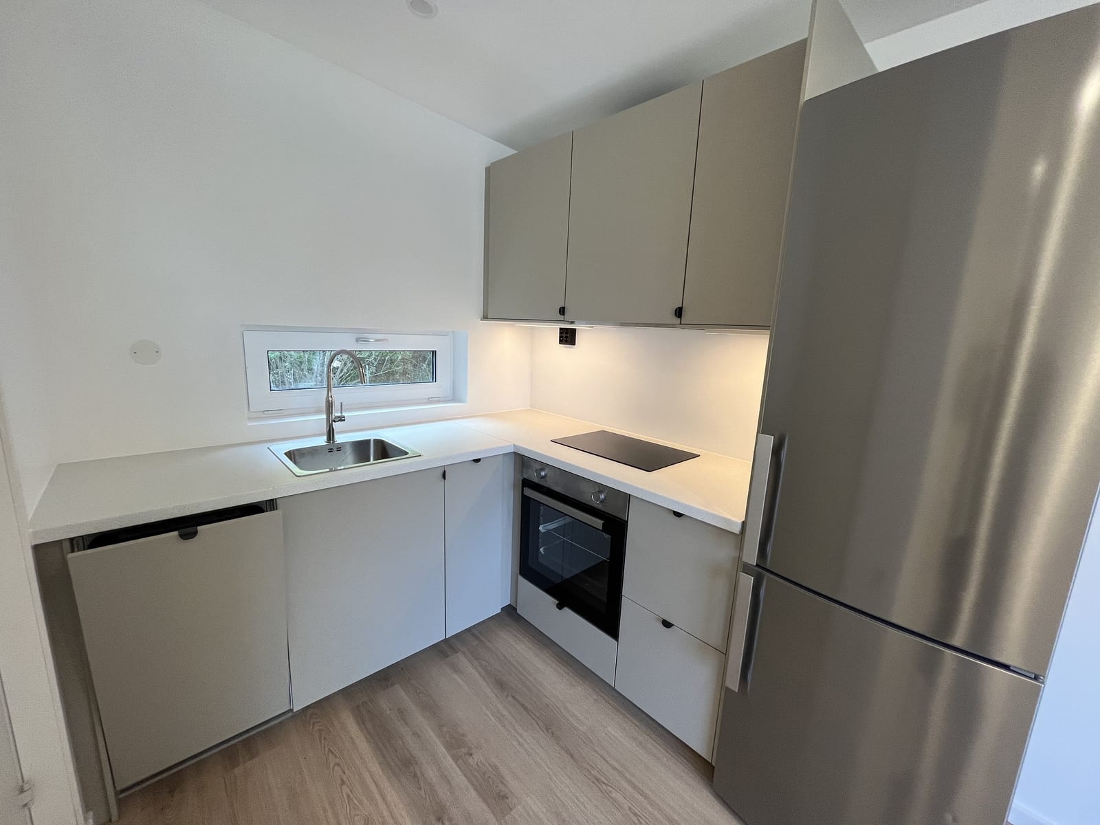 2 rok · 30 m² i Segeltorp – bild 3