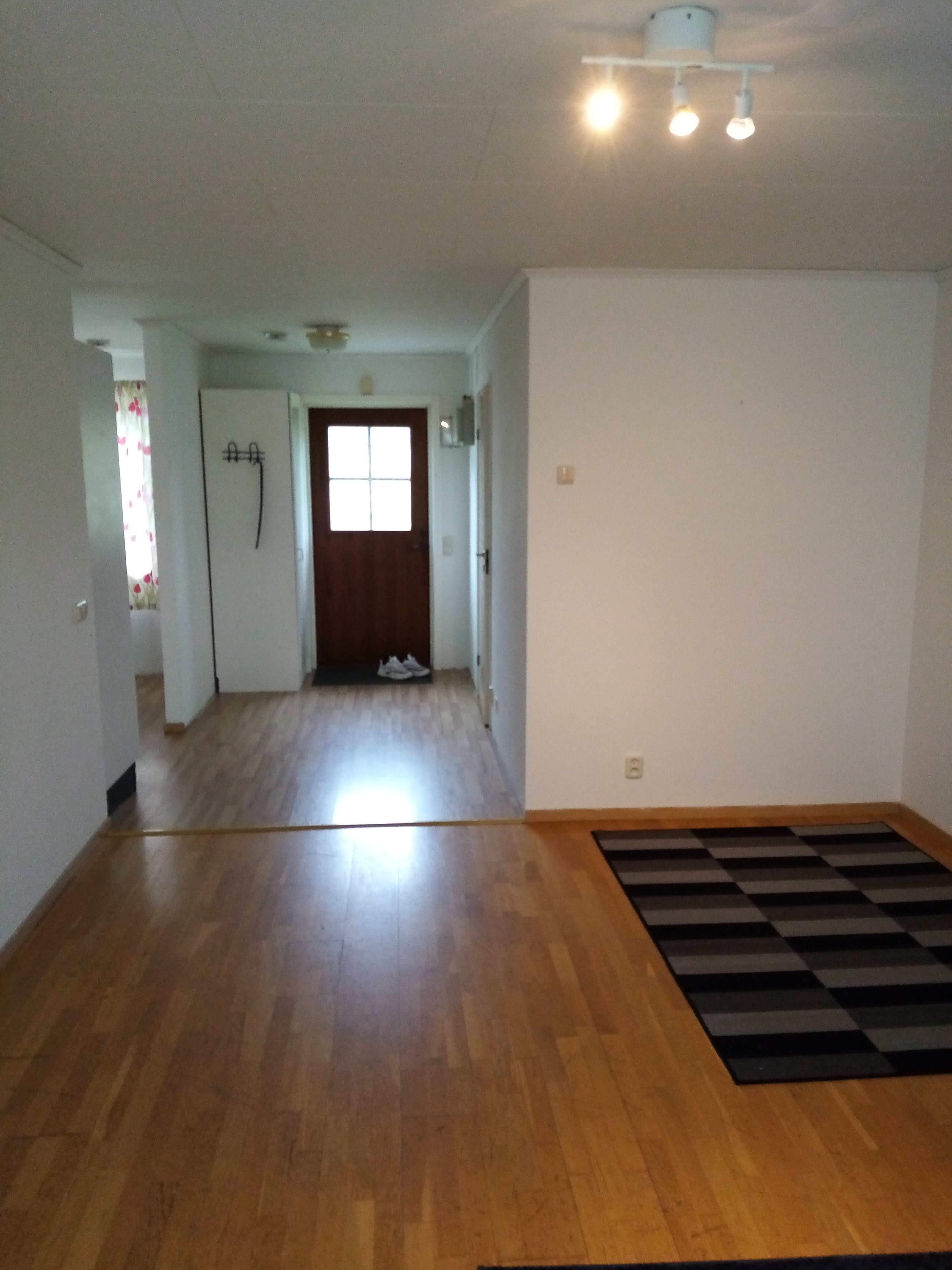 Duplex, 2 rooms, 75 sqm, Nossebro – bild 2