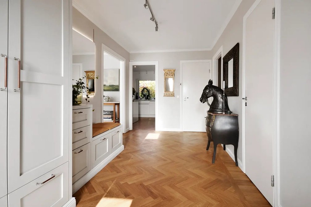 5 rok · 230 m² i Lidingö – bild 3
