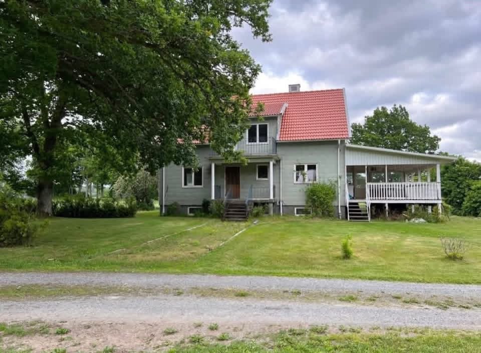 Villa/Hus, 5 rooms, 138 sqm, Grästorp – Grästorp