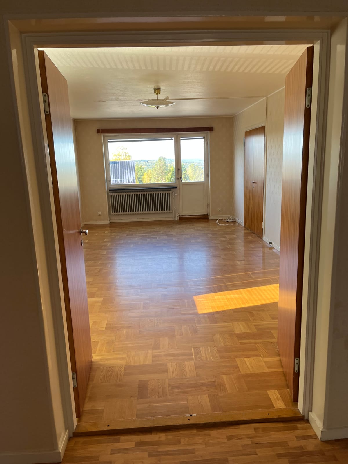 Lägenhet, 4 rooms, 94 sqm, Hällnäs