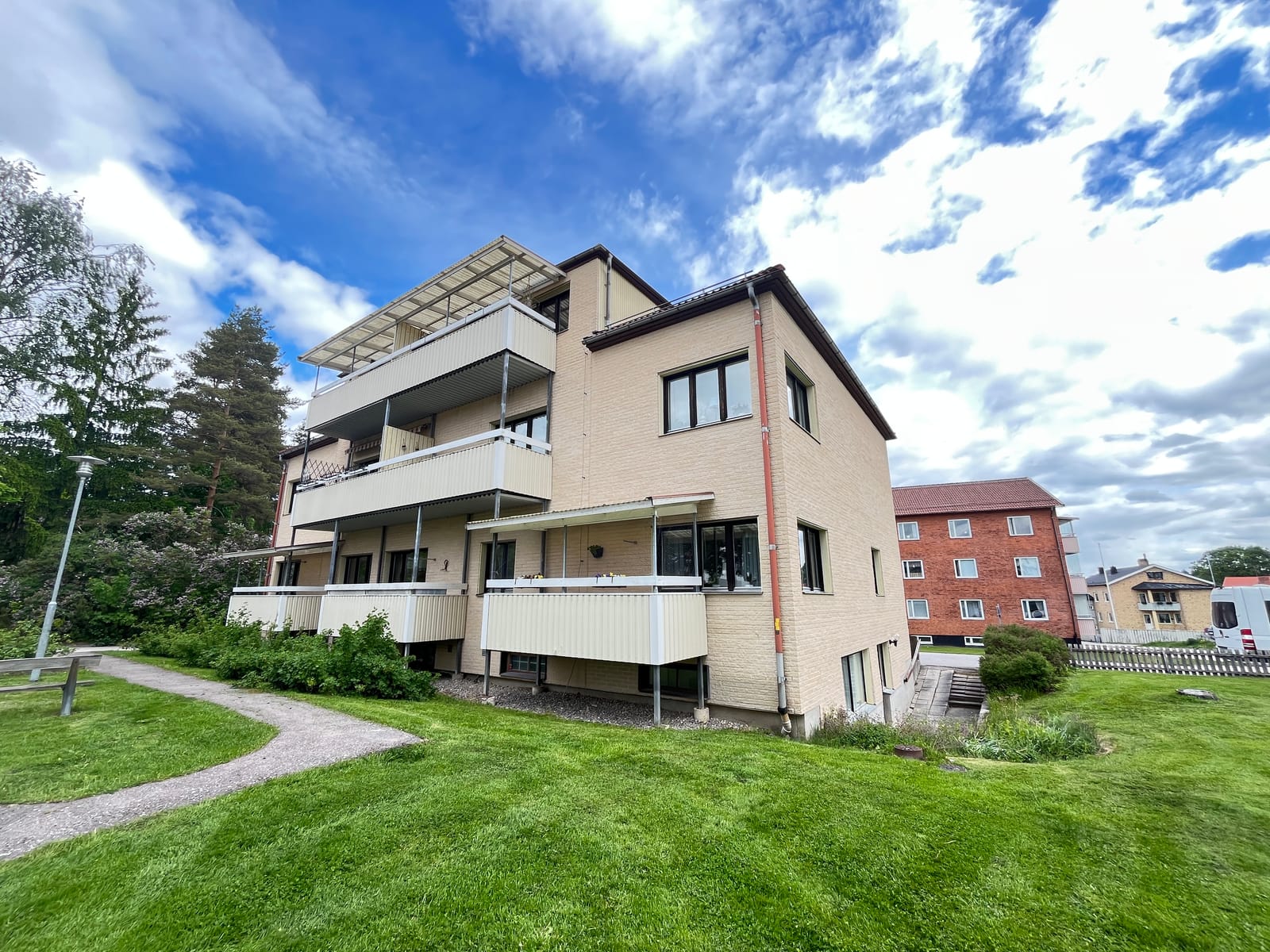 2 rok · 65 m² i Köping – bild 9