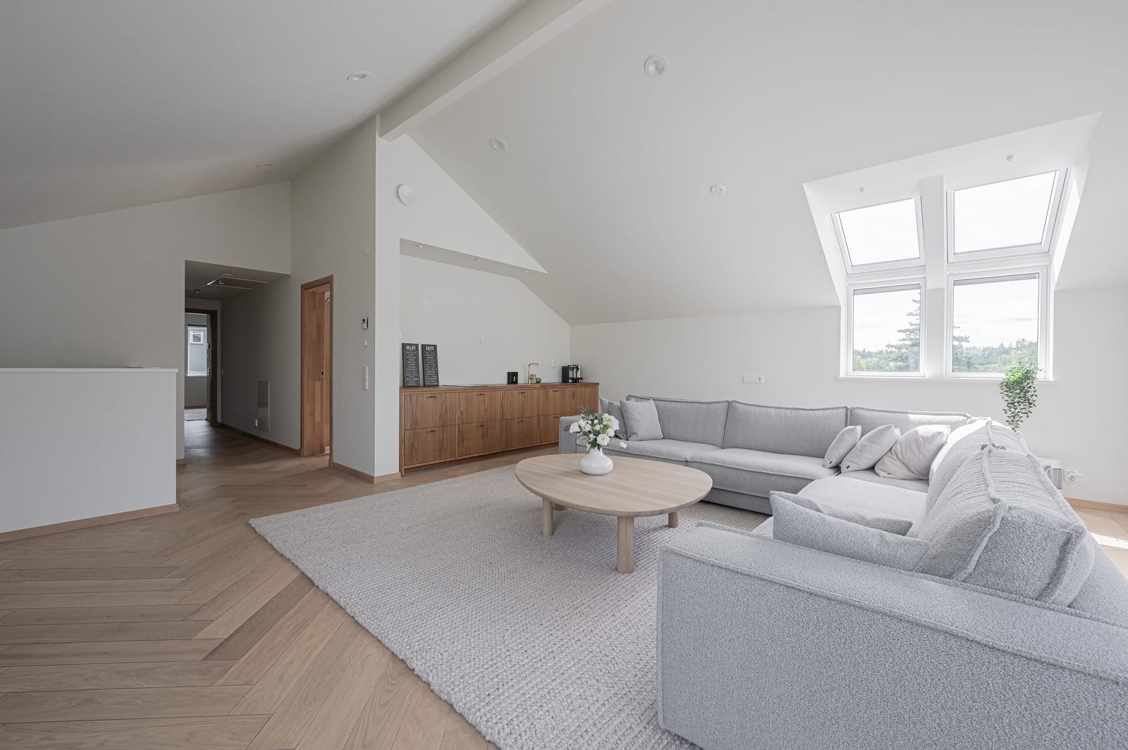 10 rok · 280 m² i Ekerö – bild 9