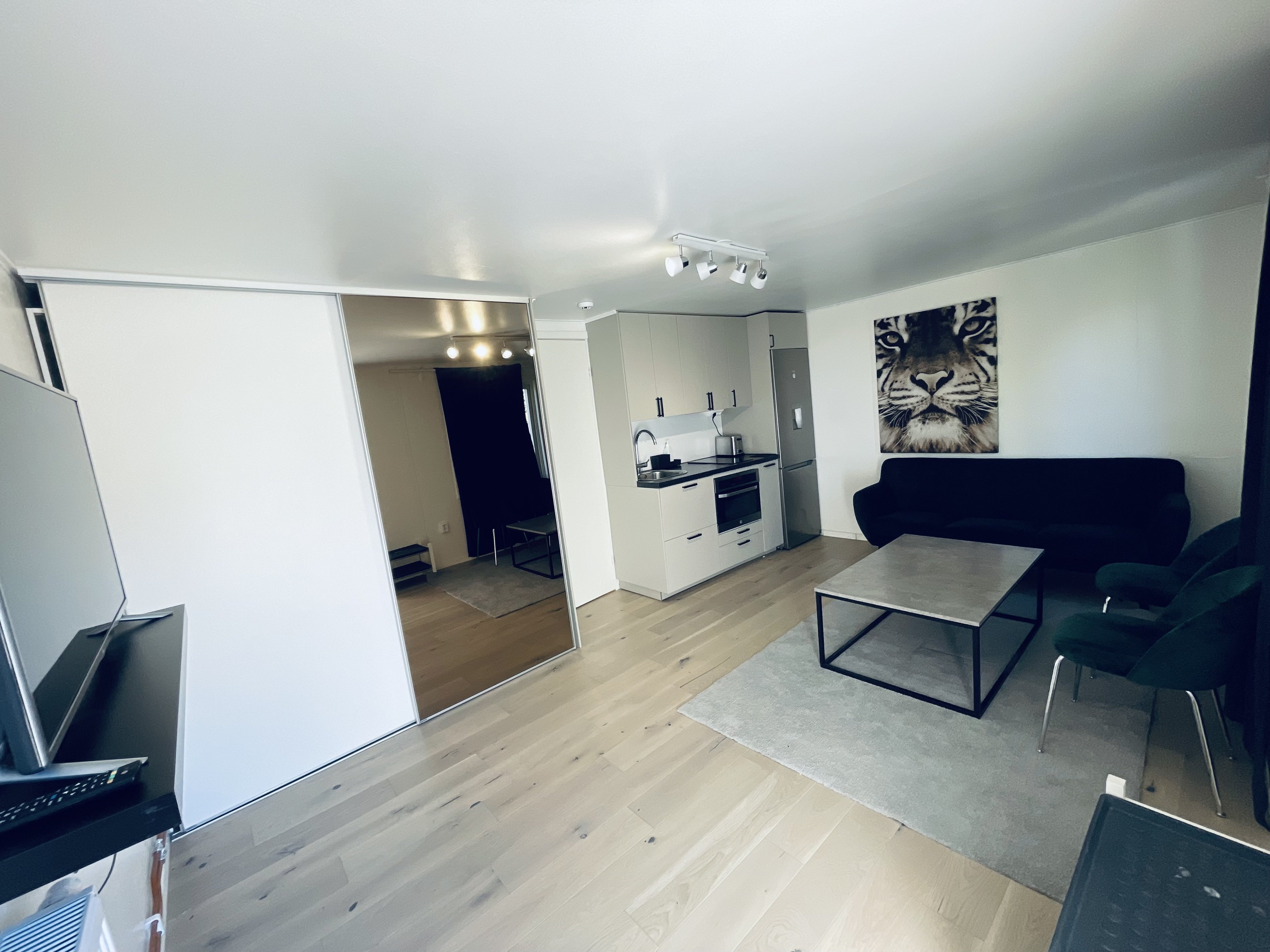 Villa/Hus, 2 rooms, 35 sqm, Hässelby – bild 2
