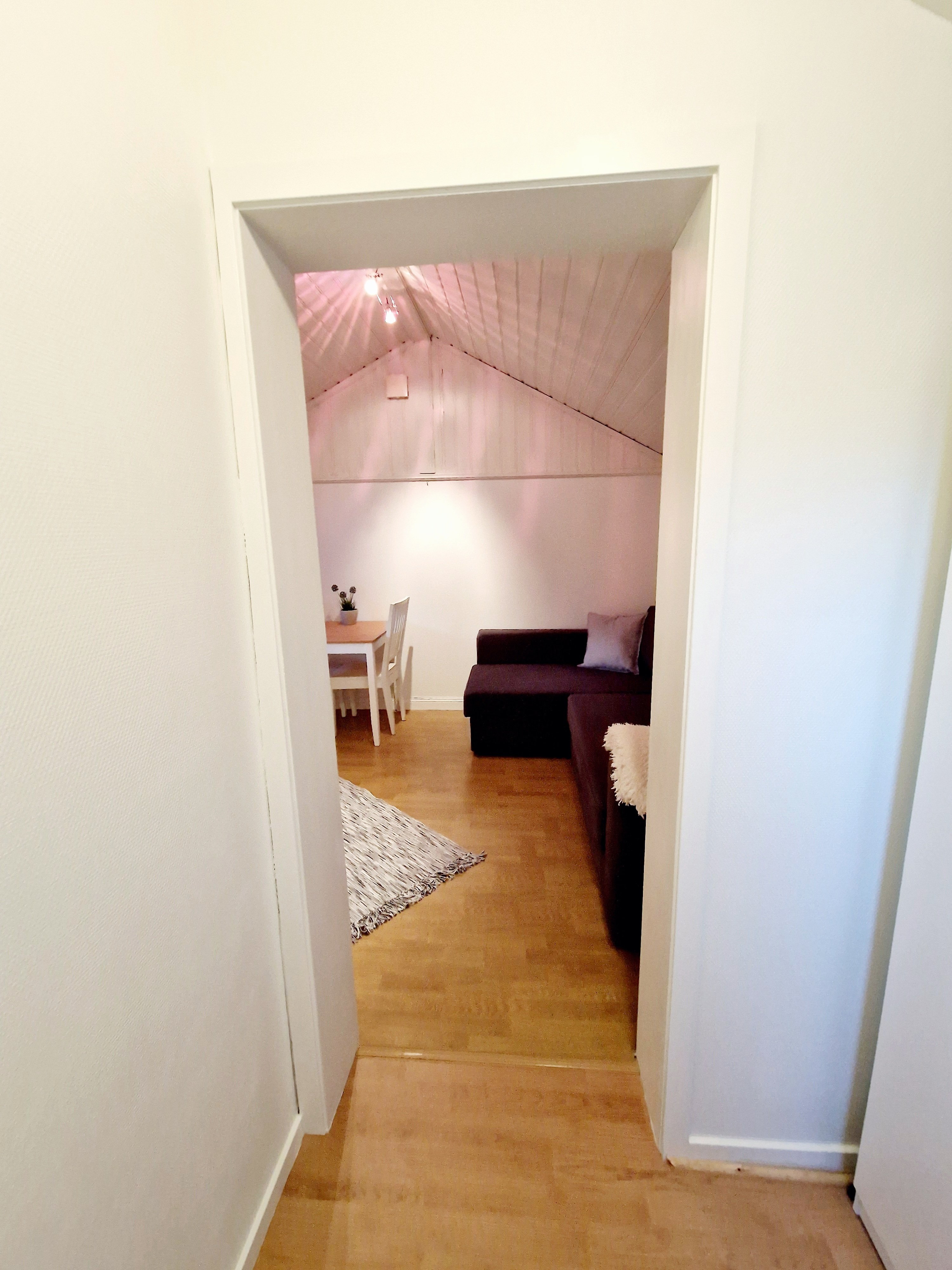Stuga, 2 rooms, 16 sqm, Huddinge – bild 3
