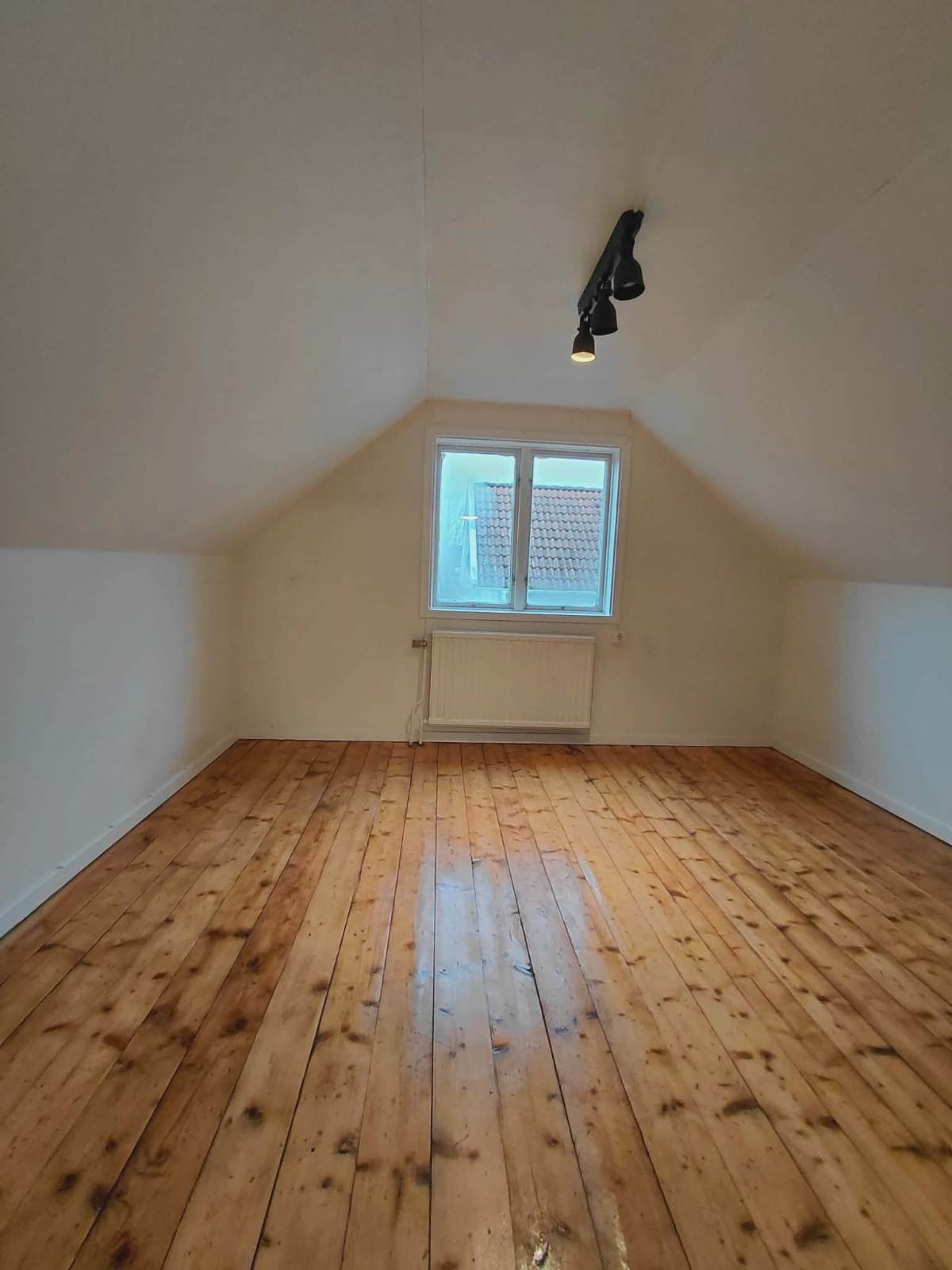 4 rok · 150 m² i Bergkvara – bild 6