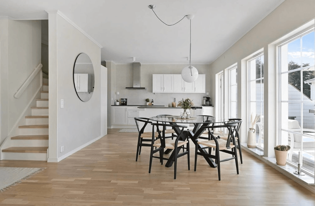 Radhus, 7 rooms, 154 sqm, Vårby