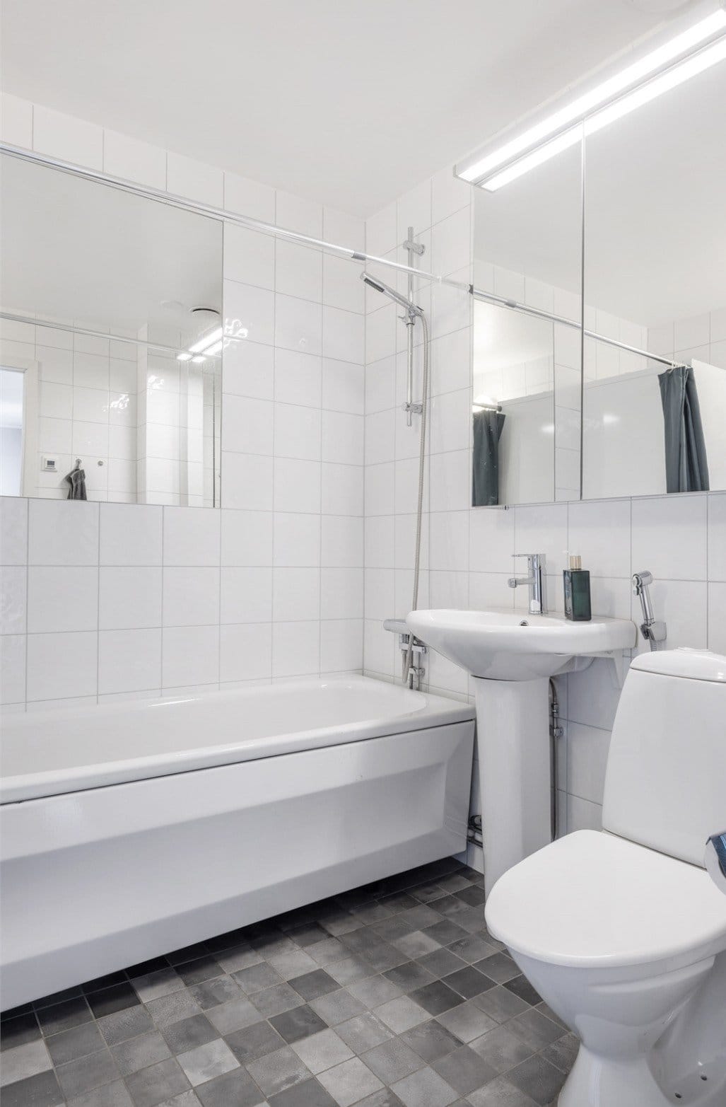 5 rok · 138 m² i Saltsjöbaden – bild 22