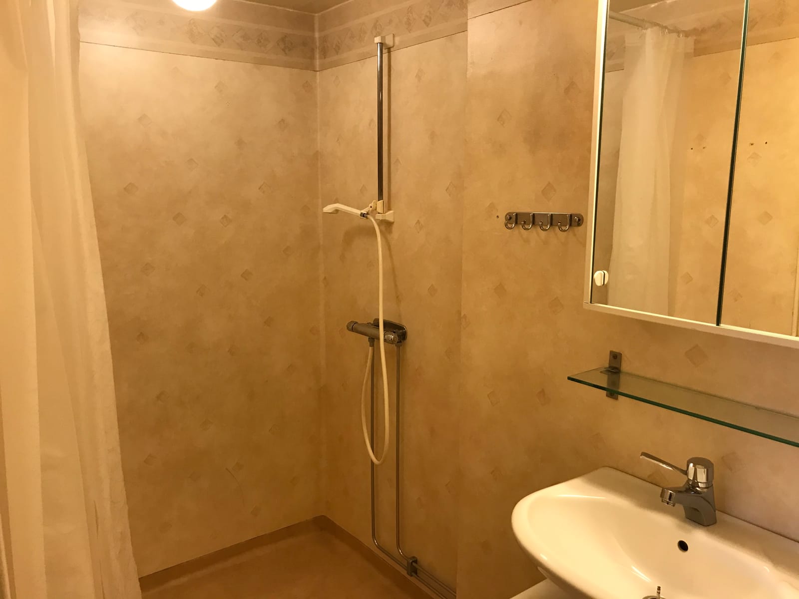 4 rok · 88 m² i Holsbybrunn – bild 15