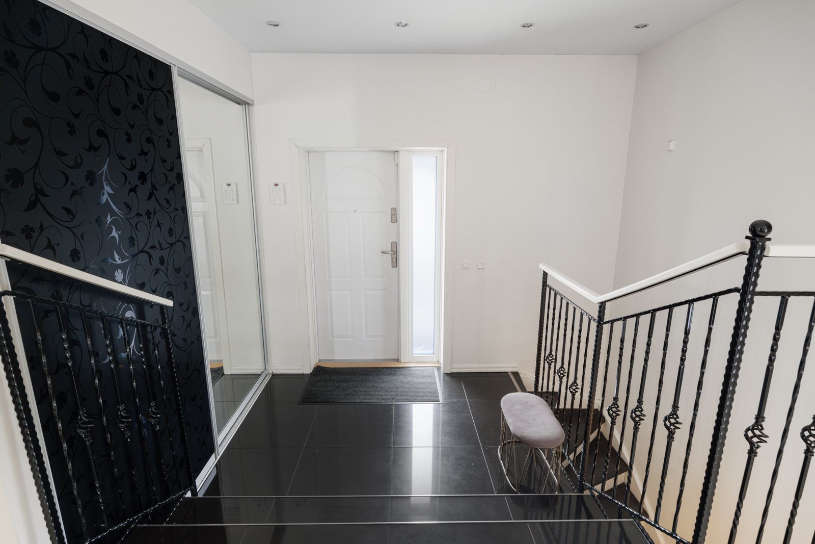 Villa/Hus, 8 rooms, 242 sqm, Järfälla – bild 10