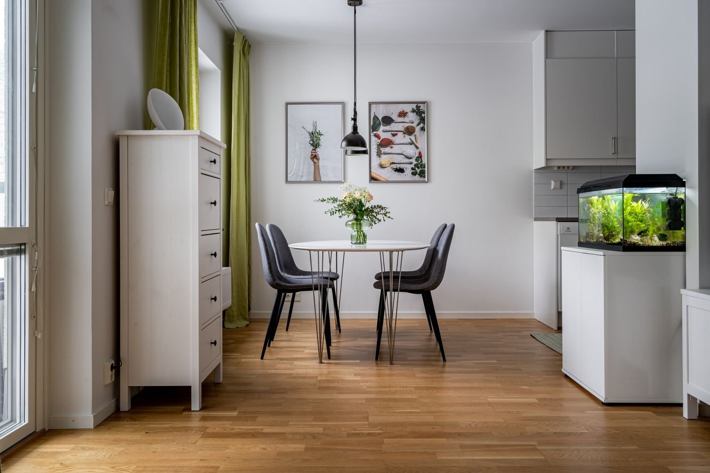 3 rok · 82 m² i Sollentuna – bild 4