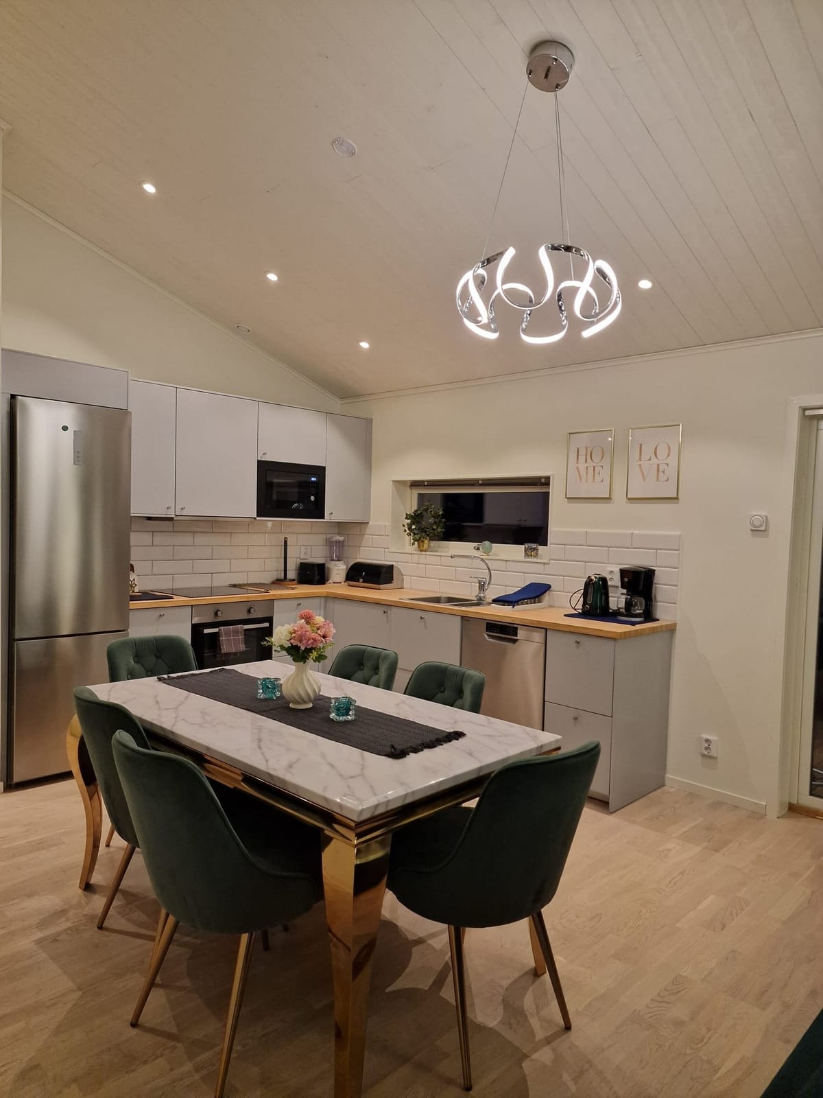 4 rok · 90 m² i Färjestaden – bild 17