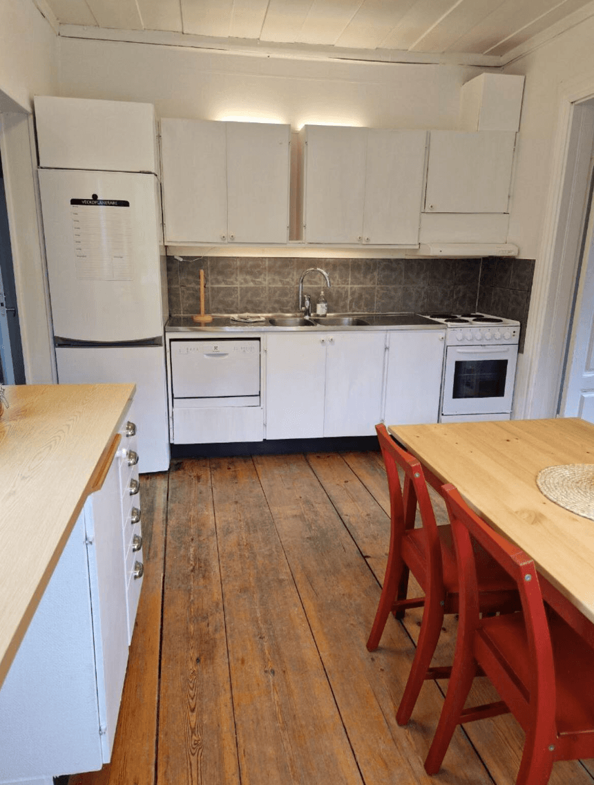 2 rok · 45 m² i Möklinta – bild 4