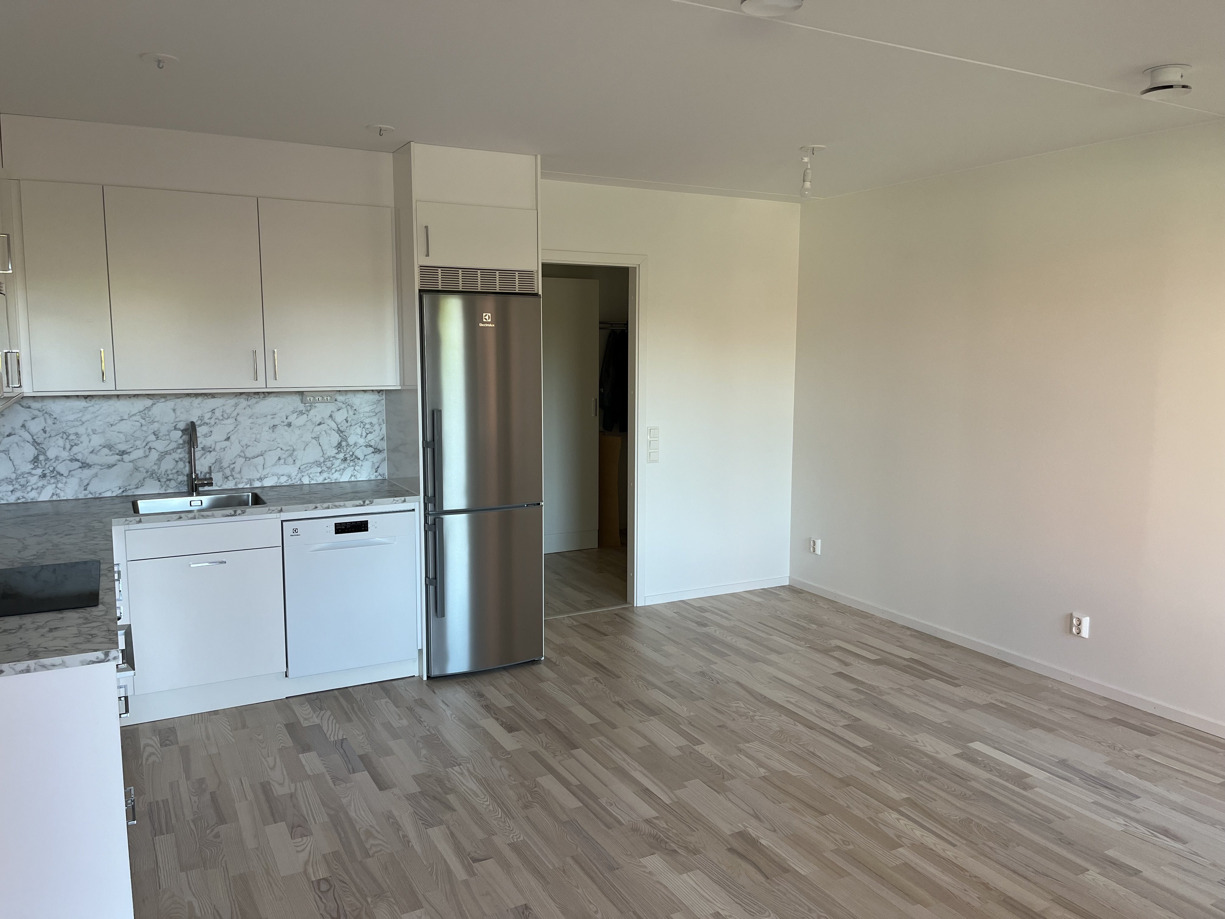 Lägenhet, 2 rooms, 49 sqm, Sollentuna – bild 3