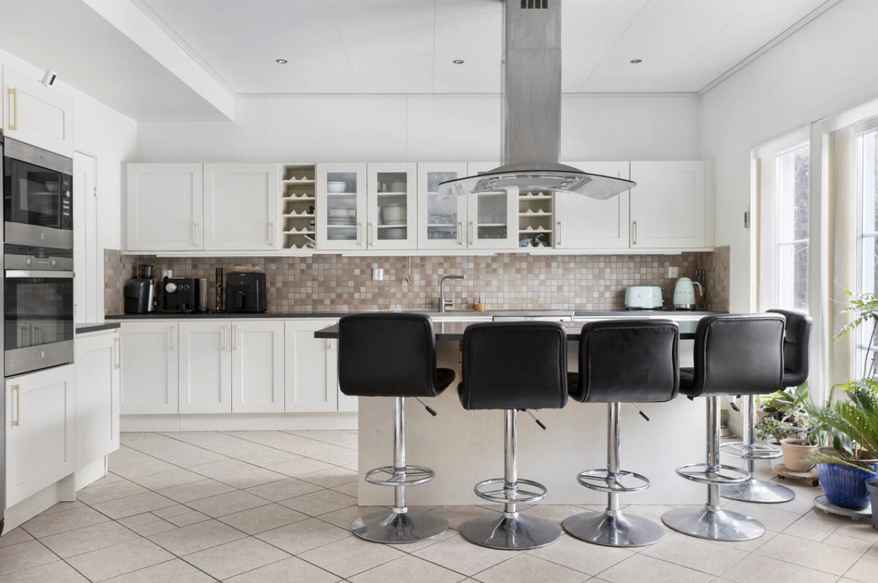 Villa/Hus, 7 rooms, 200 sqm, Sollentuna – bild 9