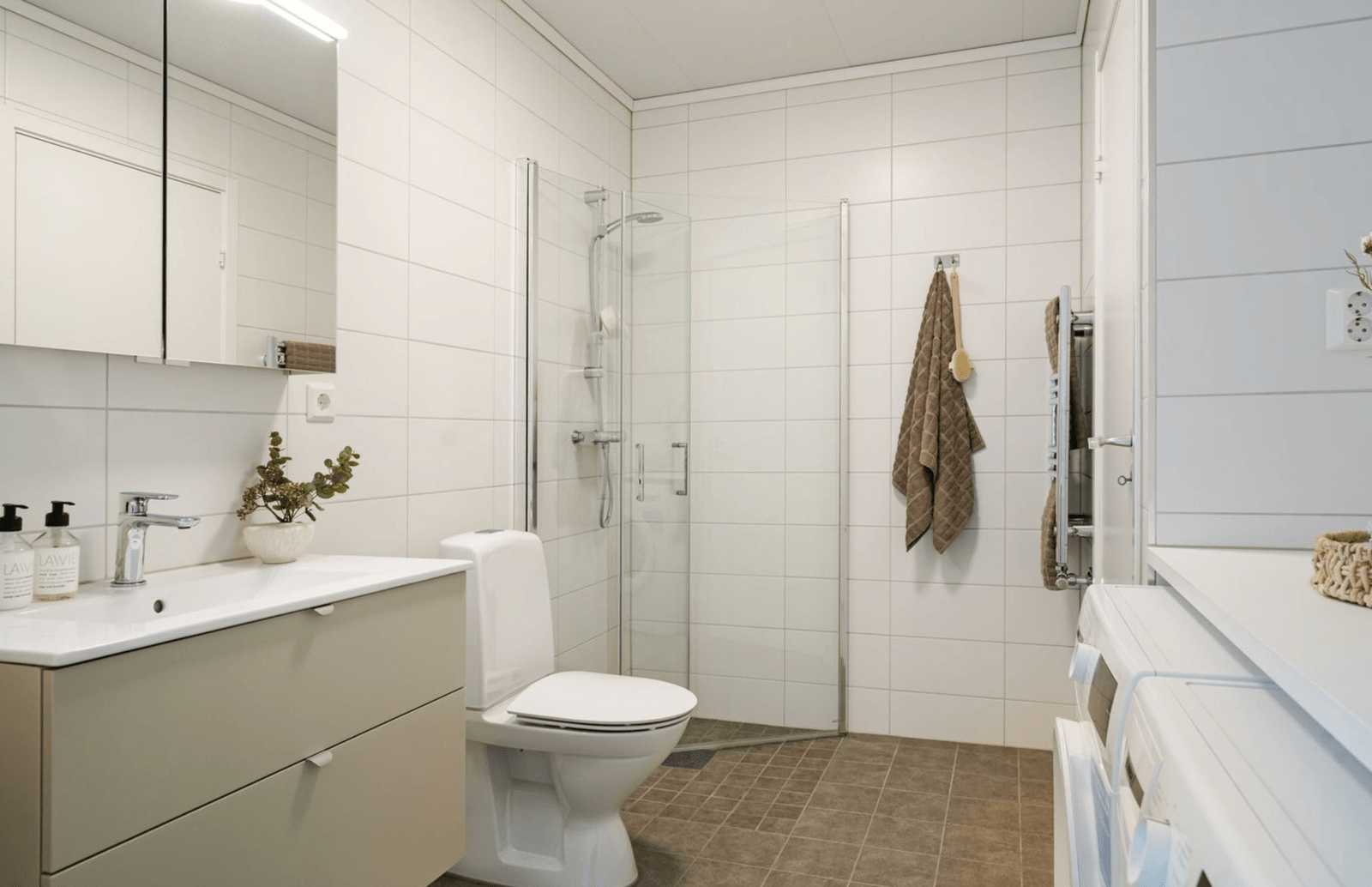 5 rok · 105 m² i Mariefred – bild 4