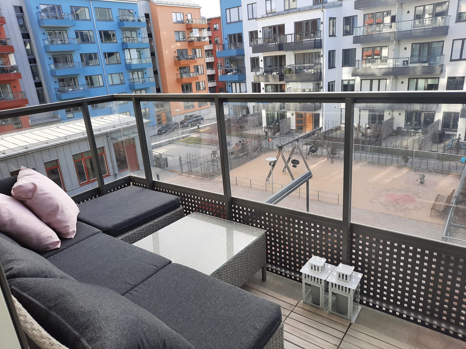 2 rok · 42 m² i Enskededalen – bild 2