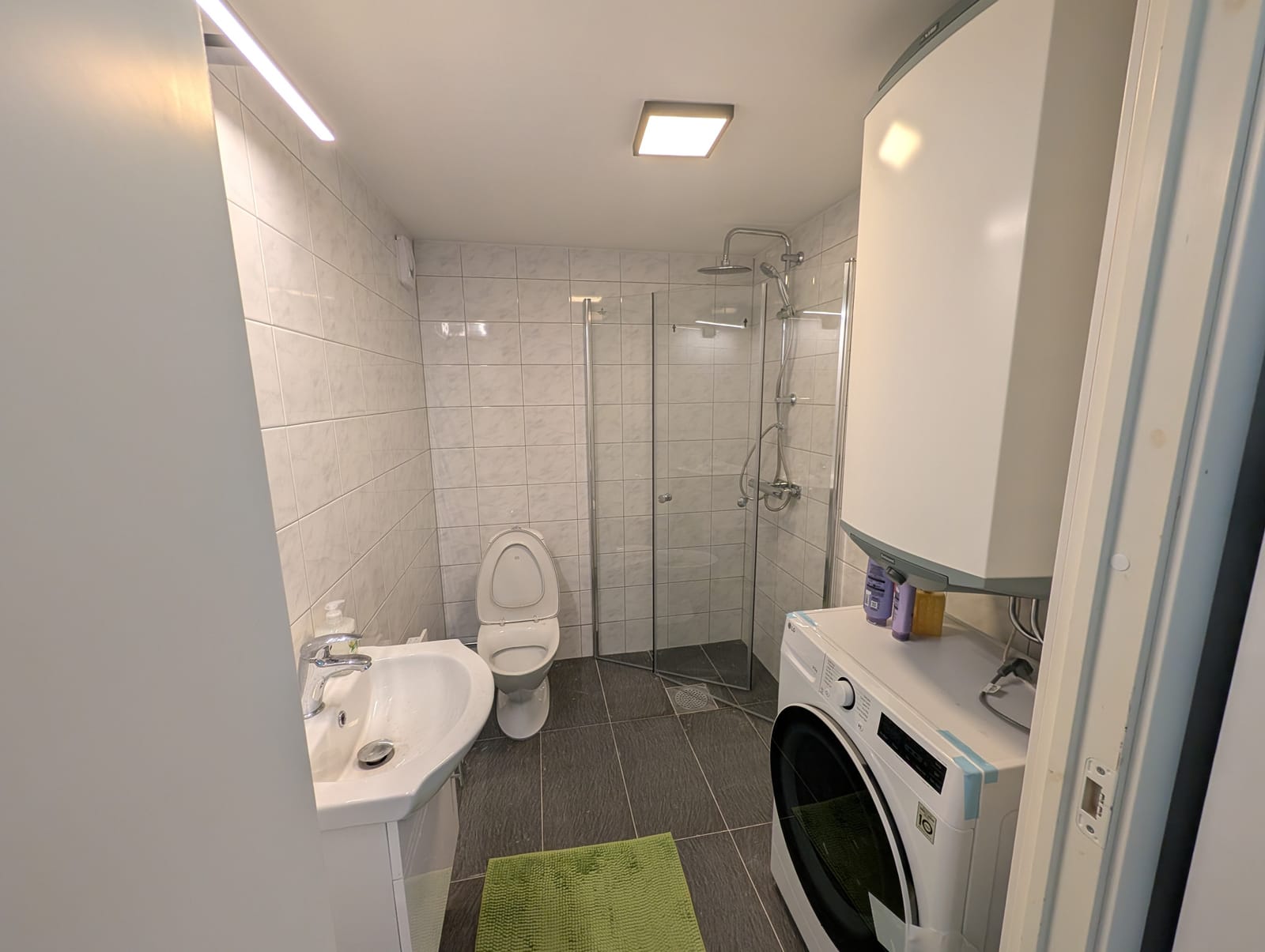2 rok · 28 m² i Täby – bild 4