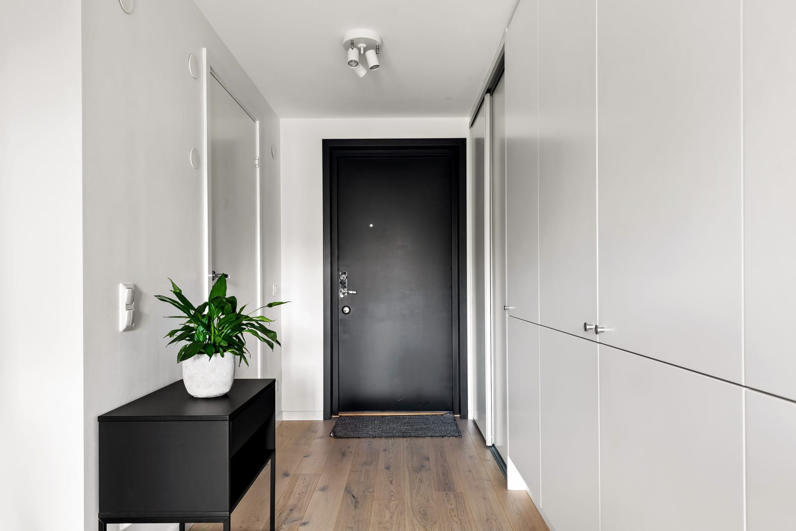 2 rok · 35 m² i Täby – bild 2