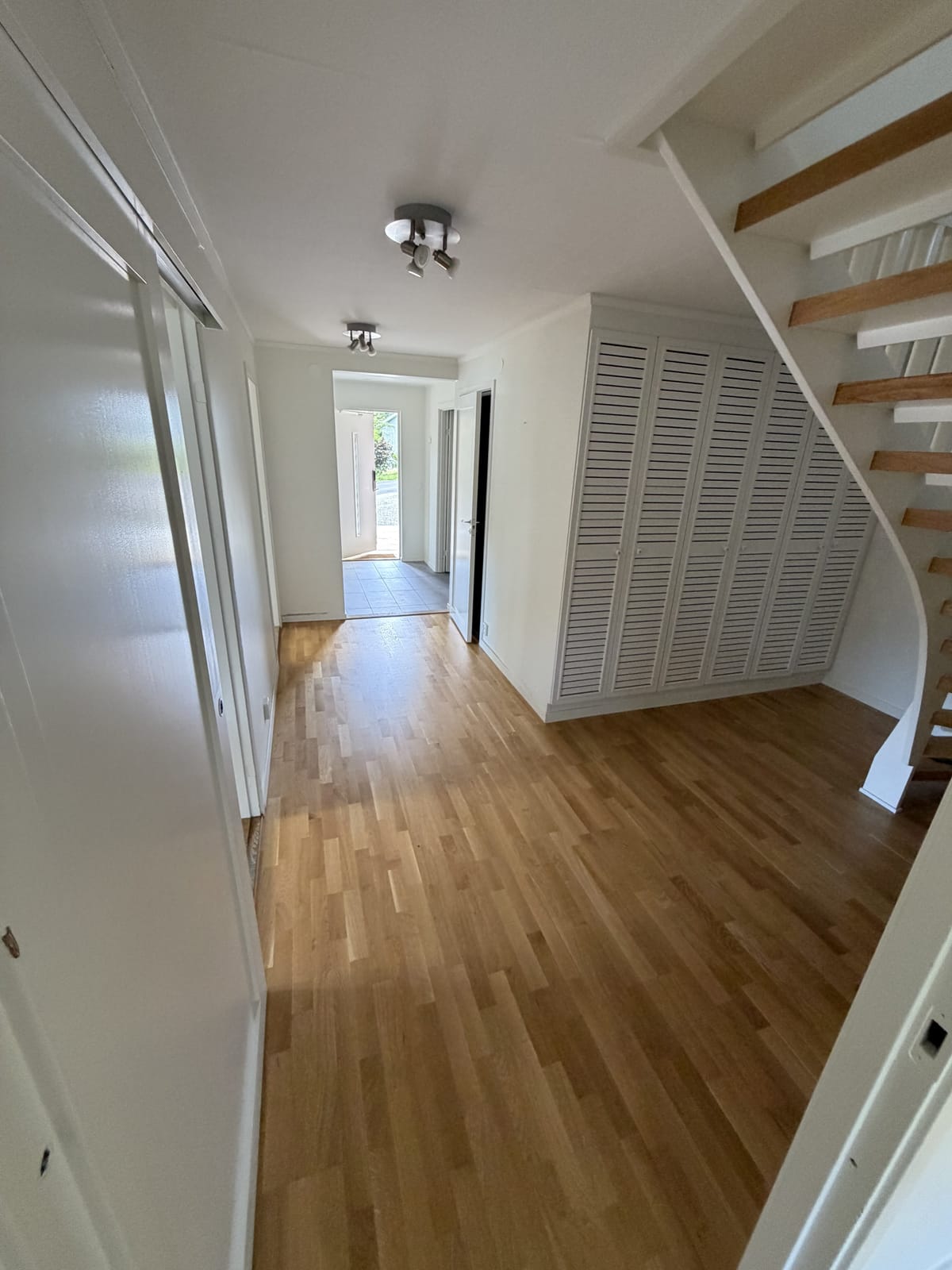 6 rok · 160 m² i Vega – bild 9