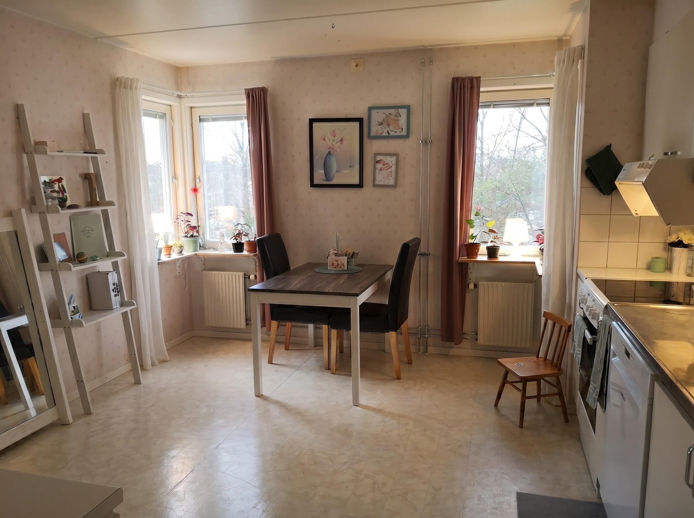 Lägenhet, 3 rooms, 76 sqm, Guldsmedshyttan – bild 3