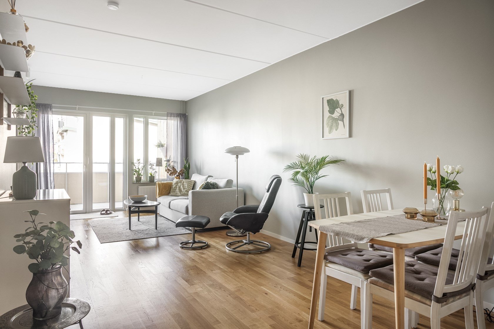 Lägenhet, 2 rooms, 50 sqm, Hässelby – bild 2