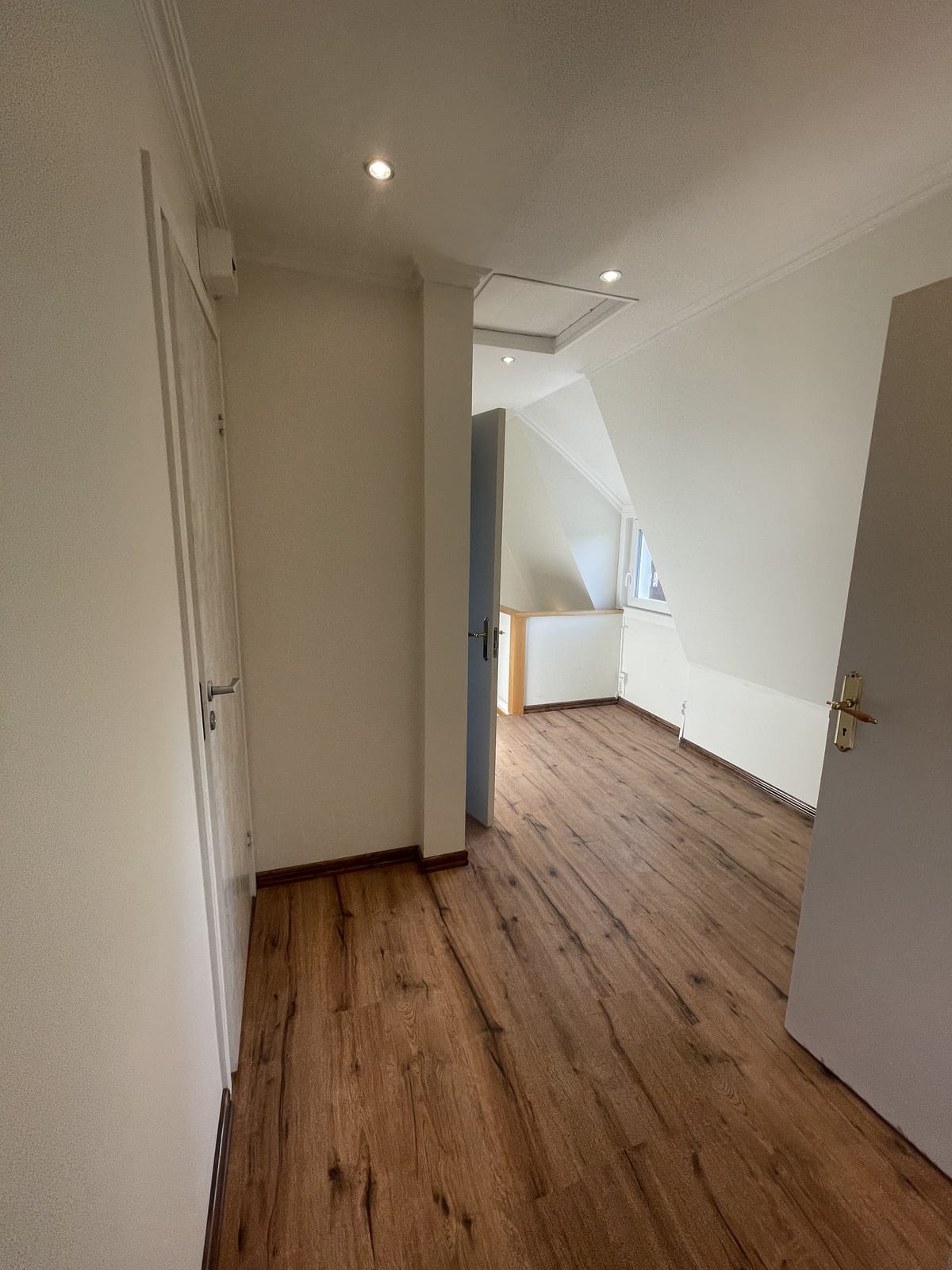 5 rok · 200 m² i Järfälla – bild 3