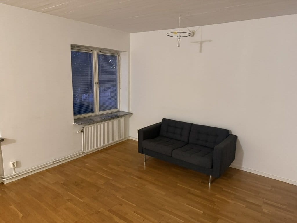 1 rok · 35 m² i solna – bild 2