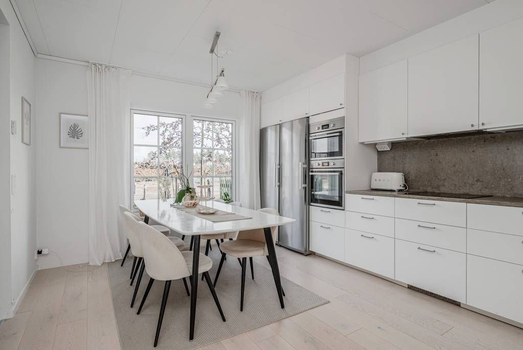 Radhus, 5 rooms, 128 sqm, Märsta – bild 2