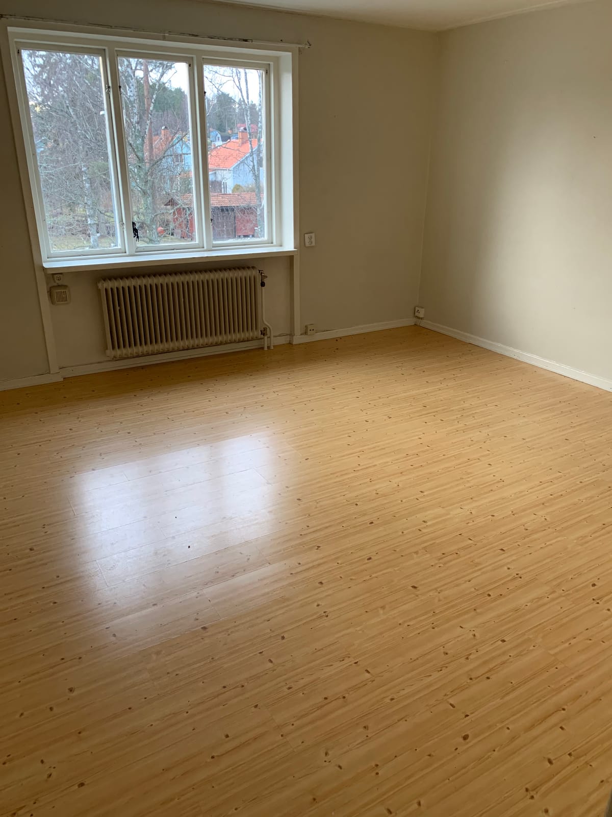 1 rok · 40 m² i Flen