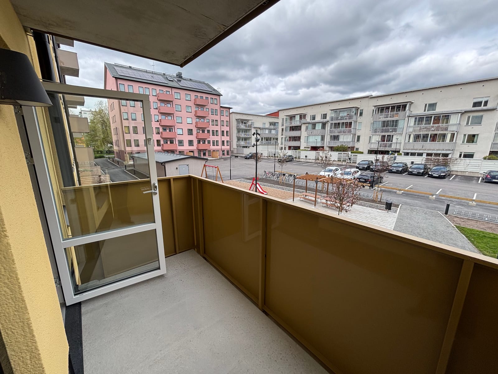 2 rok · 55 m² i Enköping – bild 15