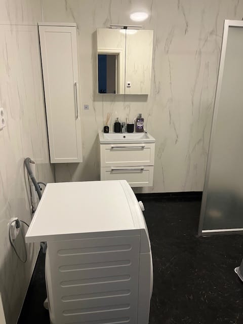 3 rok · 90 m² i Grästorp – bild 2