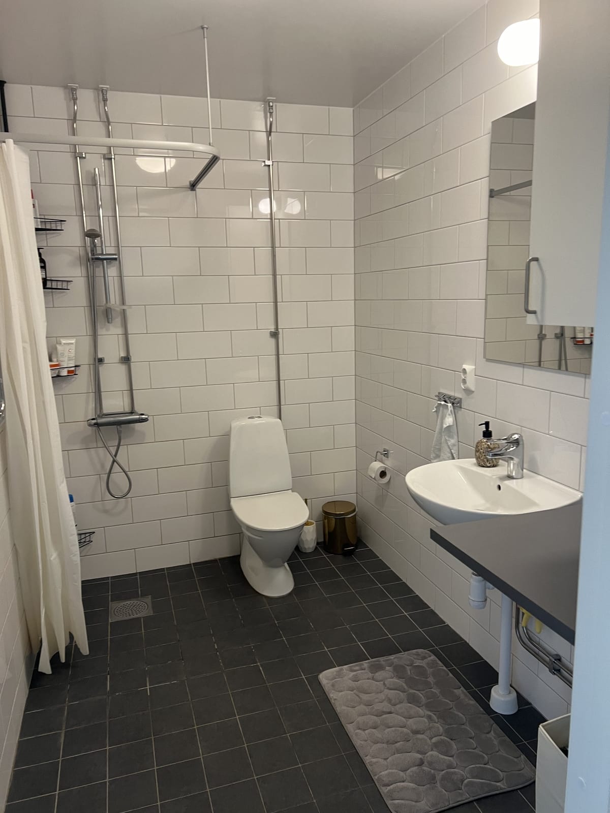 2 rok · 45 m² i Bromma – bild 3