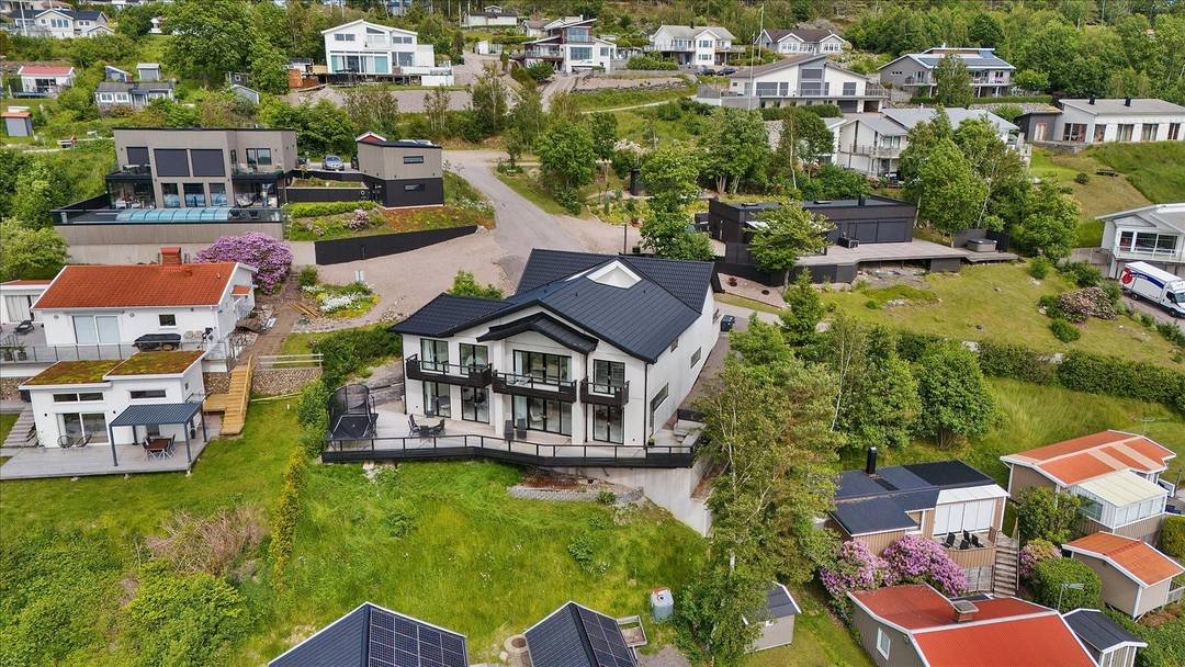 Villa/Hus, 8 rooms, 320 sqm, Uddevalla – Uddevalla