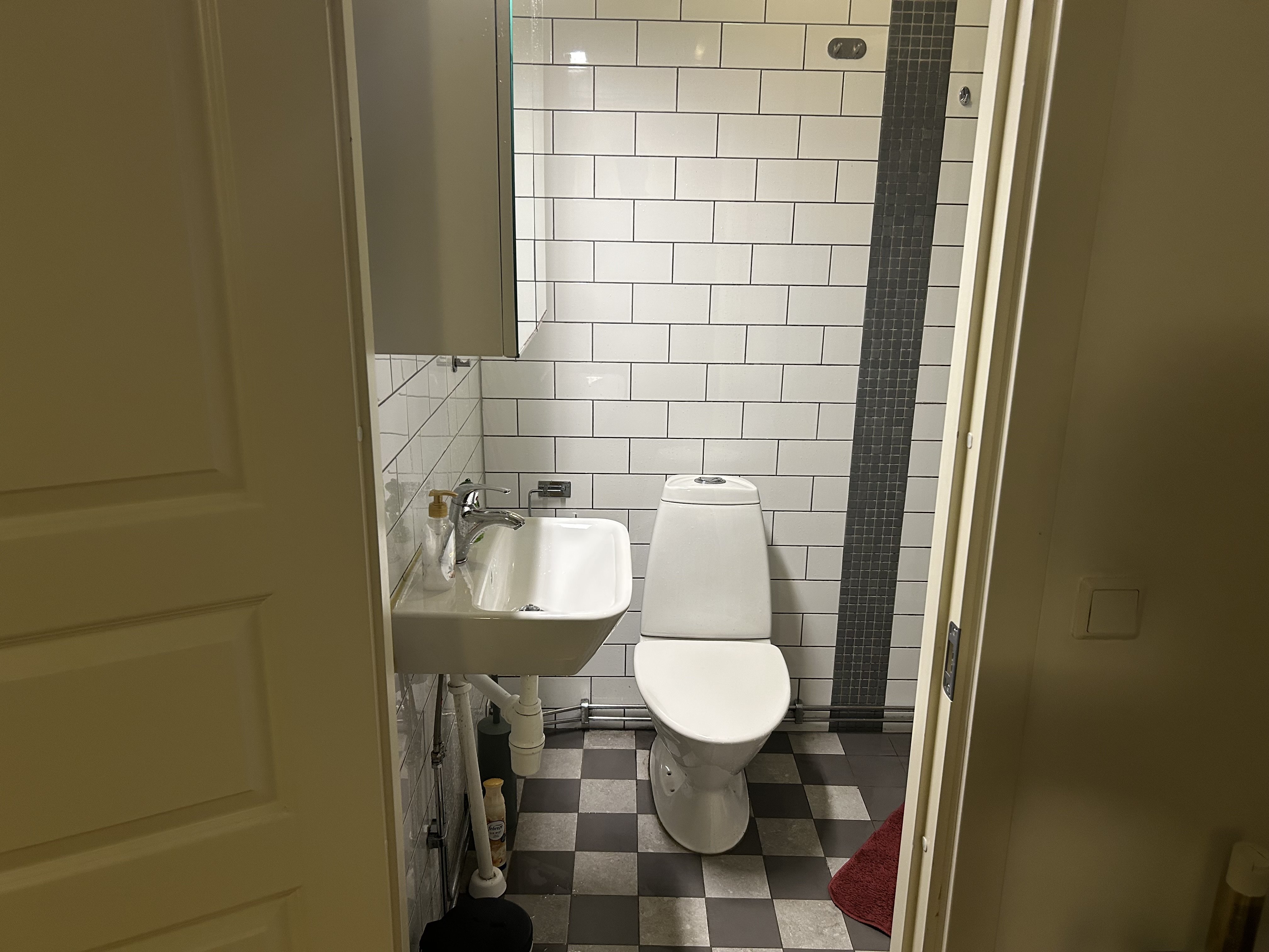 Lägenhet, 1 rooms, 27 sqm, Sollentuna – bild 2