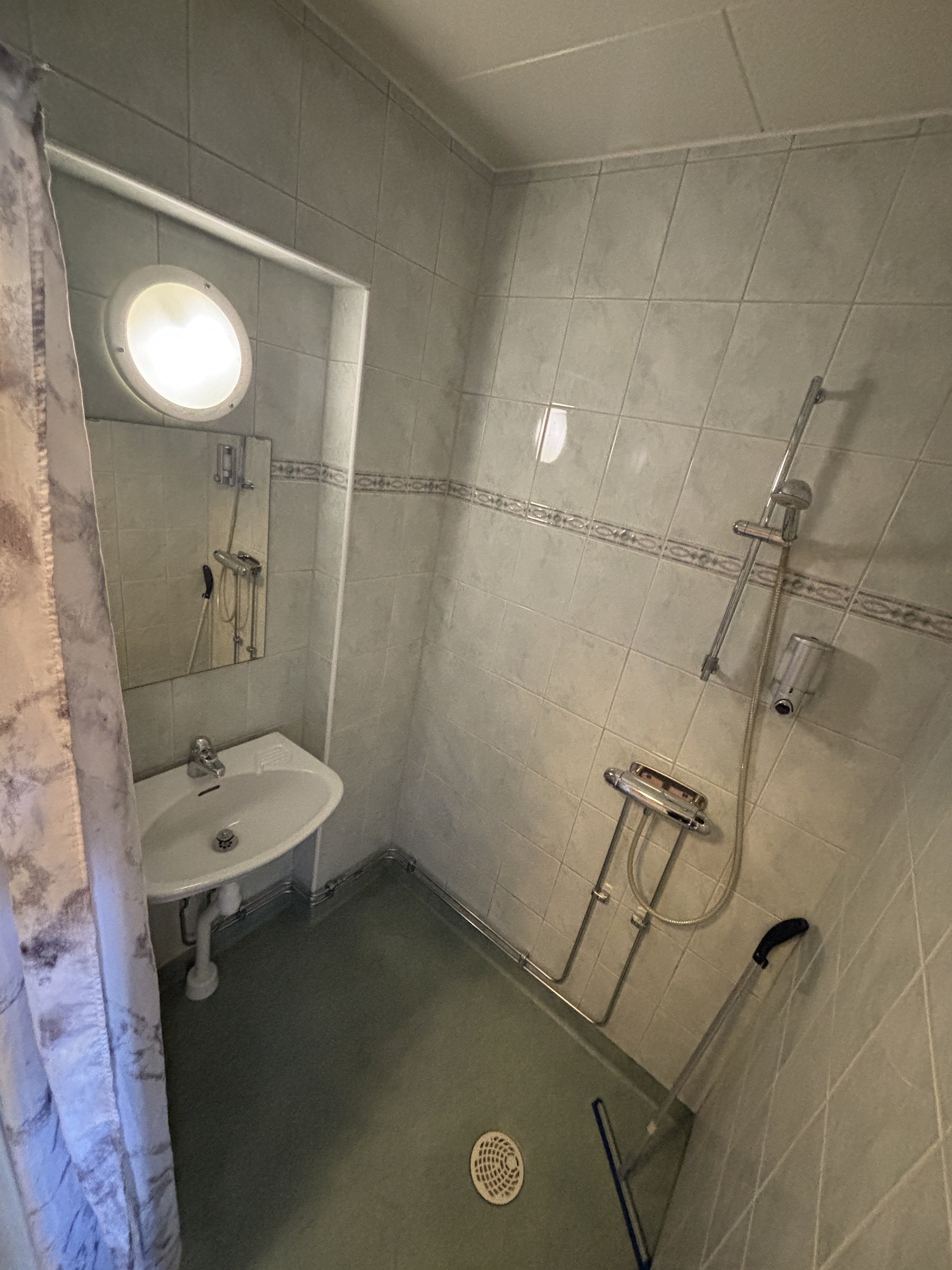 Korridor, 3 rooms, 35 sqm, Brålanda – bild 6